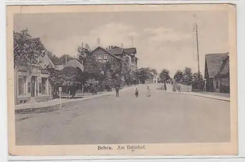 71869 Feldpost Ak Bebra, Am Bahnhof, 1918