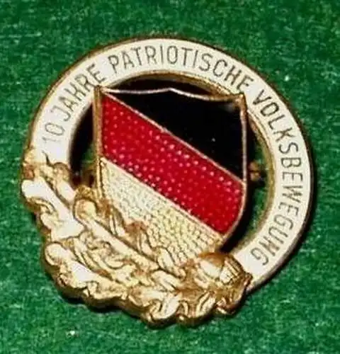 seltene DDR Ehrennadel nationale Front