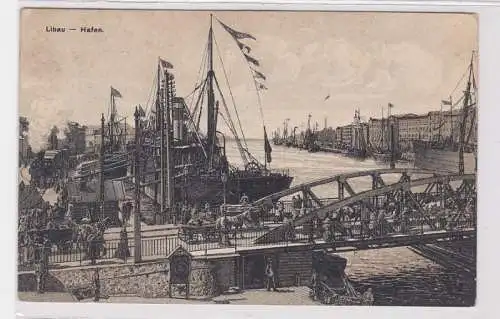 49217 Feldpost Ak Libau Liepaja Hafen mit Schiffen 1915