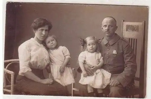 57785 Foto Ak Soldat mit Südwestafrika Denkmünze an der Uniform um 1910