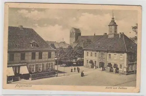 71837 Ak Angermünde Markt und Rathaus 1919