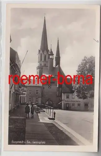 77004 Foto Ak Burgstädt Sachsen Leninplatz mit Bäckerei Richard Welzig um 1950