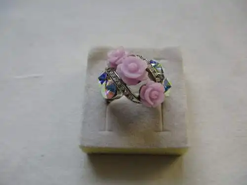 auffälliger schillernder Damen-Ring Modeschmuck mit 3 rosa Rosen (120146)