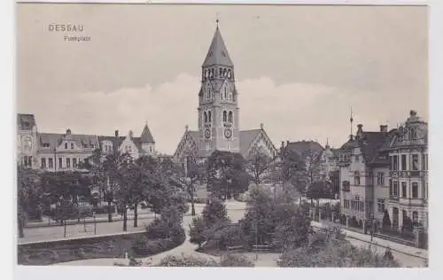 85758 AK Dessau - Funkplatz mit Petrus-Kirche & Park um 1910