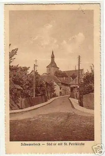13155 Ak Schwanebeck Südtor mit Petrikirche 1933