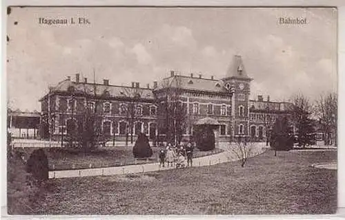 45184 Feldpost Ak Hagenau im Elsass Bahnhof 1917