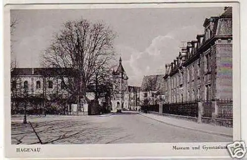 27382 Ak Hagenau Museum und Gymnasium um 1930