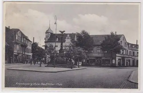 91043 AK Fröndenberg Ruhr - Marktplatz mit Kriegerdenkmal und Geschäften 1939