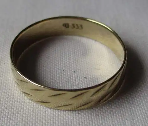 Charmanter 333er Gold Ring mit Kerbmuster (114041)