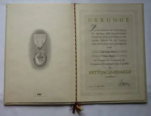 DDR Urkunde Rettungsmedaille 1958 Unterschrift Maron Bartel 136 b (117837)