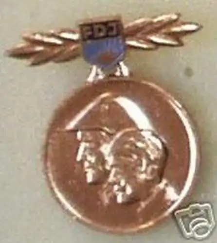 DDR Ehrenmedaille der FDJ "Bekenntnis und Tat zum ..."