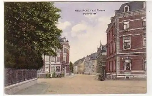 37572 Ak Neukirchen a.d. Pleisse Poststrasse um 1910