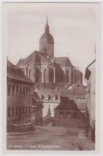 95306 Ak Annaberg im Erzgebirge - Partie an der St. Annenkirche um 1940