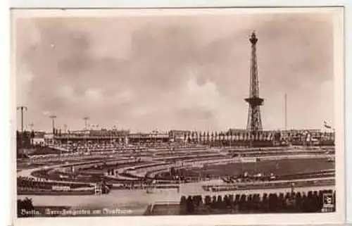 36891 Ak Berlin Terrassengarten am Funkturm um 1940