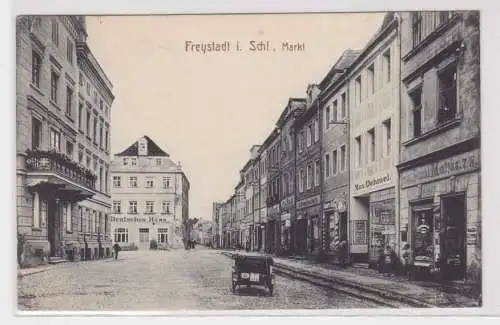 91733 Ak Freystadt in Schlesien Markt mit Geschäften 1921