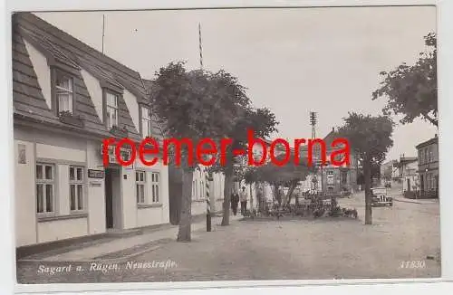 76176 Ak Sagard auf Rügen Neuestrasse um 1930