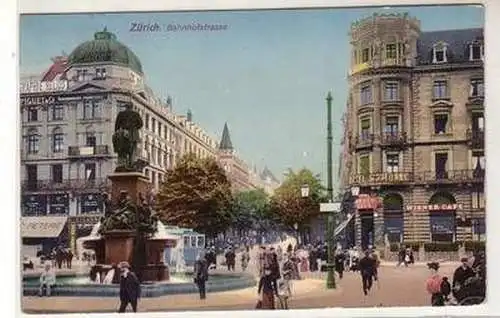 51992 Ak Zürich Bahnhofstrasse mit Brunnen 1909