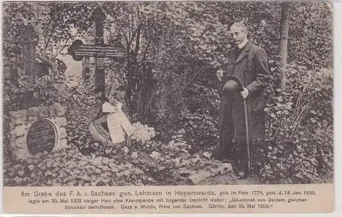 900133 Ak Am Grabe des F.A. v. Sachsen gen. Lehmann in Hoyerswerda 1913