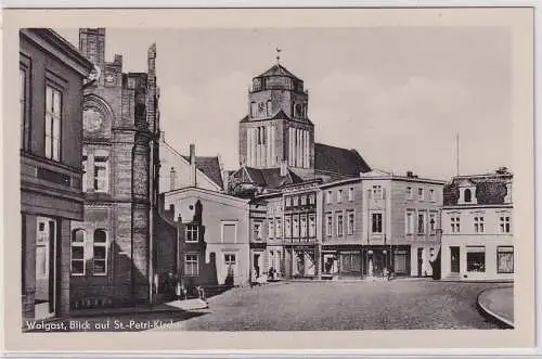 905730 Foto Ak Wolgast Blick auf St.-Petri-Kirche 1954