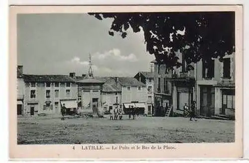 45286 Ak Latille Le Puits et le Bas de la Place um 1930