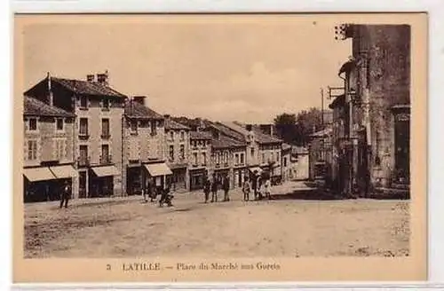 45285 Ak Latille Place du Marche aux Gorets um 1930