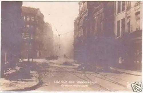 26810 Ak Lille nach dem Straßenkampf 1. Weltkrieg um1915