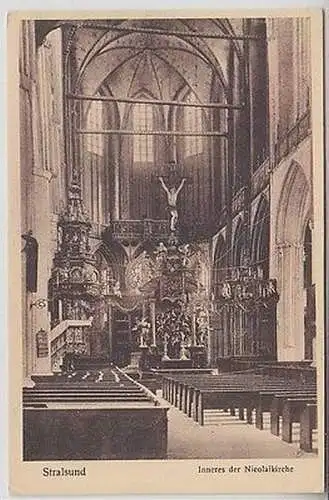 27230 Ak Stralsund Inneres der Nicolaikirche um 1940