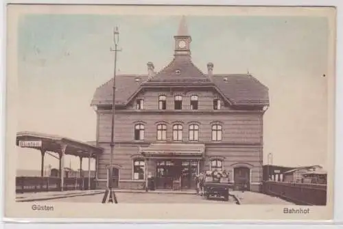 63645 AK Güsten - Bahnhof davor Fasslieferung per Kutsche 1931