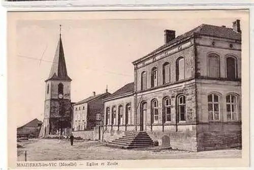 54793 Ak Maizieres les Vic Lothringen Eglise et Ecole um 1915