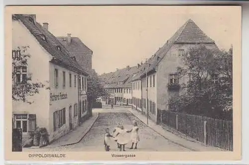 68836 Ak Dippoldiswalde Wassergasse mit Geschäft von Richard Pietzsch um 1920