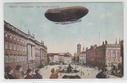 56037 Ak Berlin Militär Luftschiff über dem Schlossplatz 1910