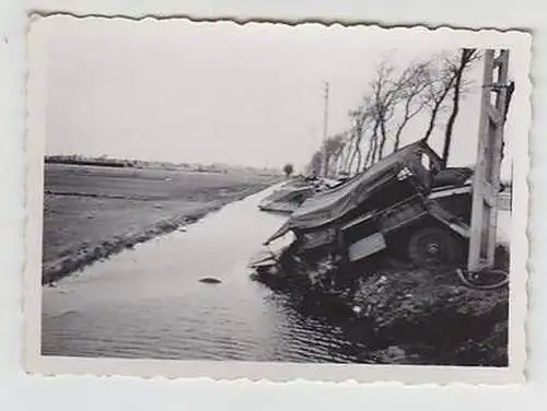 28192 Original Foto Allee in Frankreich mit Panzer und LKW um 1940