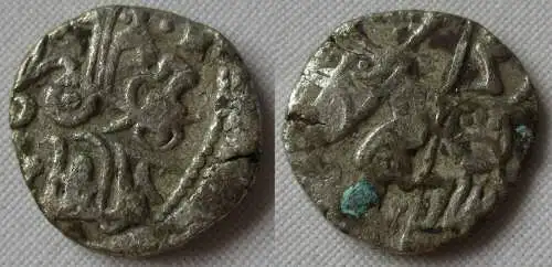 antike Silber Münze Drachme Indien Bulle und Reiter 9. Jahrhundert vz (110382)