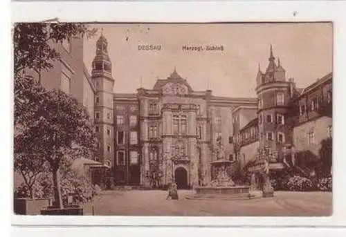 50750 Ak Dessau herzogliches Schloß 1920