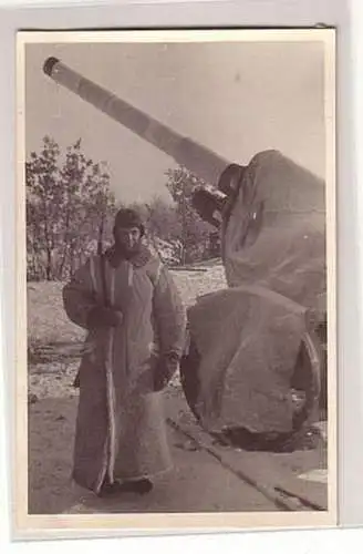 26453 Foto Ak Leski Polen Karpathen Soldat an Geschütz im Winter 2. Weltkrieg