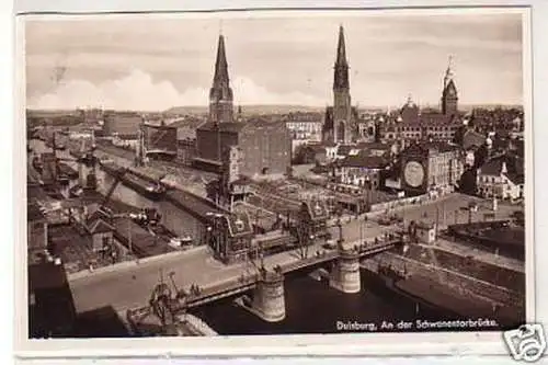 30657 Ak Duisburg an der Schwanentorbrücke um 1940