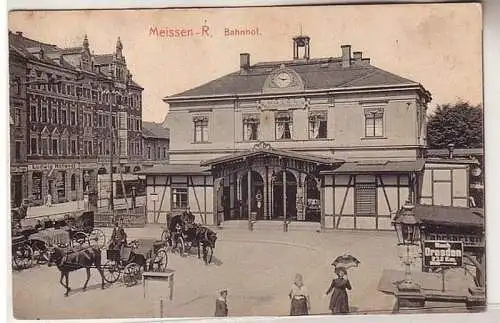 60930 Ak Meissen Bahnhof mit Kutschen davor um 1910