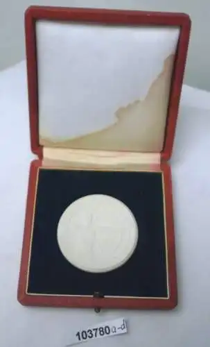 DDR Porzellan Medaille FDGB "Für gute Leistungen im Urlaubermassensport"