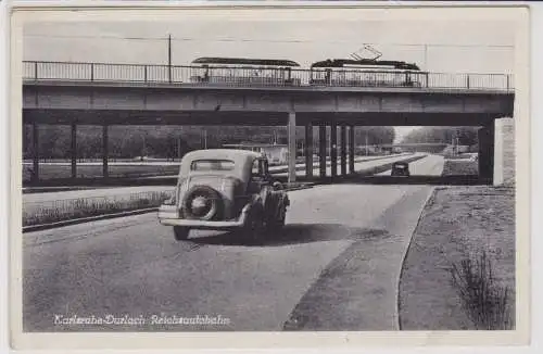 60280 Ak Karlsruhe Durlach Reichsautobahn mit Pkw und Straßenbahn auf Brücke1939