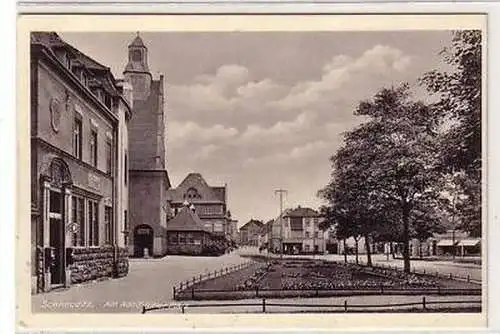 41394 Ak Schkeuditz Marktplatz mit Postamt um 1940