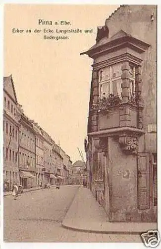 23752 Ak Pirna a. Elbe Langestr. Badergasse um 1920