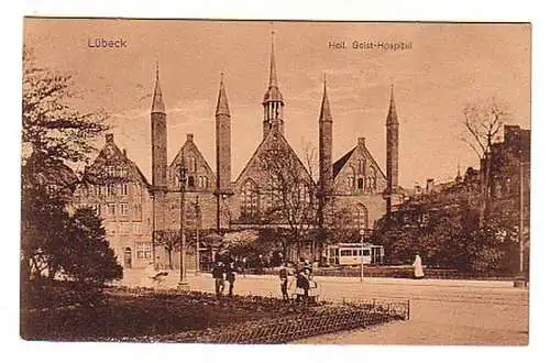 02176 Feldpost Ak Lübeck Heil. Geist-Hospital 1916