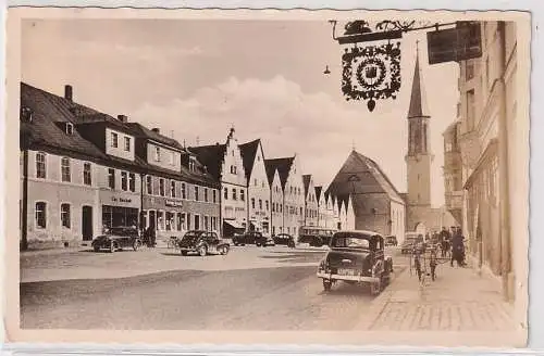 29281 Ak Kemnath Kemmat Marktplatz mit Pfarrkirche und Stadttor um 1955