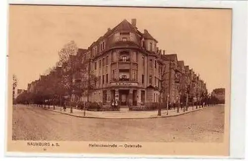 41003 Ak Naumburg Hallesche- Ecke Oststraße um 1920