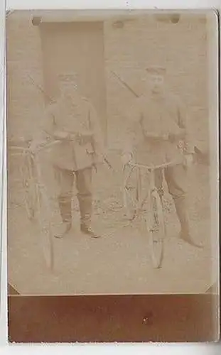 64141 Foto Ak Deutsche Soldaten auf Fahrrad Patrouille im 1. Weltkrieg 1915