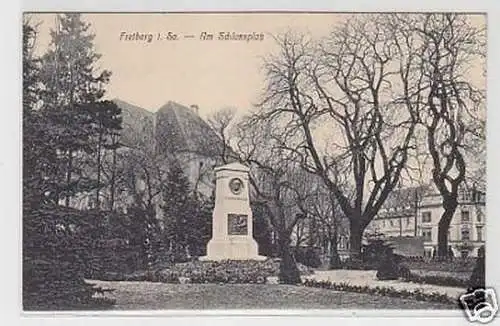 35698 Ak Freiberg in Sachsen am Schloßplatz 1920