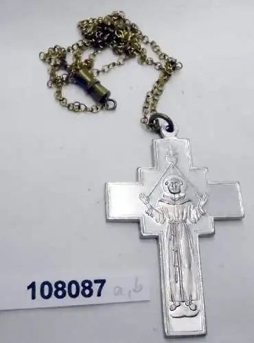 Altes Kruzifix Kreuz mit Kette um 1940