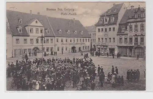 51214 AK Borna (Bezirk Leipzig) - Platz-Musik mit Hotel zum goldenen Stern