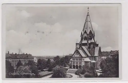 904488 Ak Chemnitz - Partie an der Lutherkirche 1919