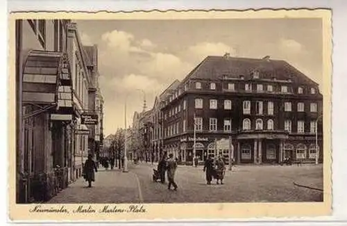 54481 Ak Neumünster Martin Martens Platz um 1940